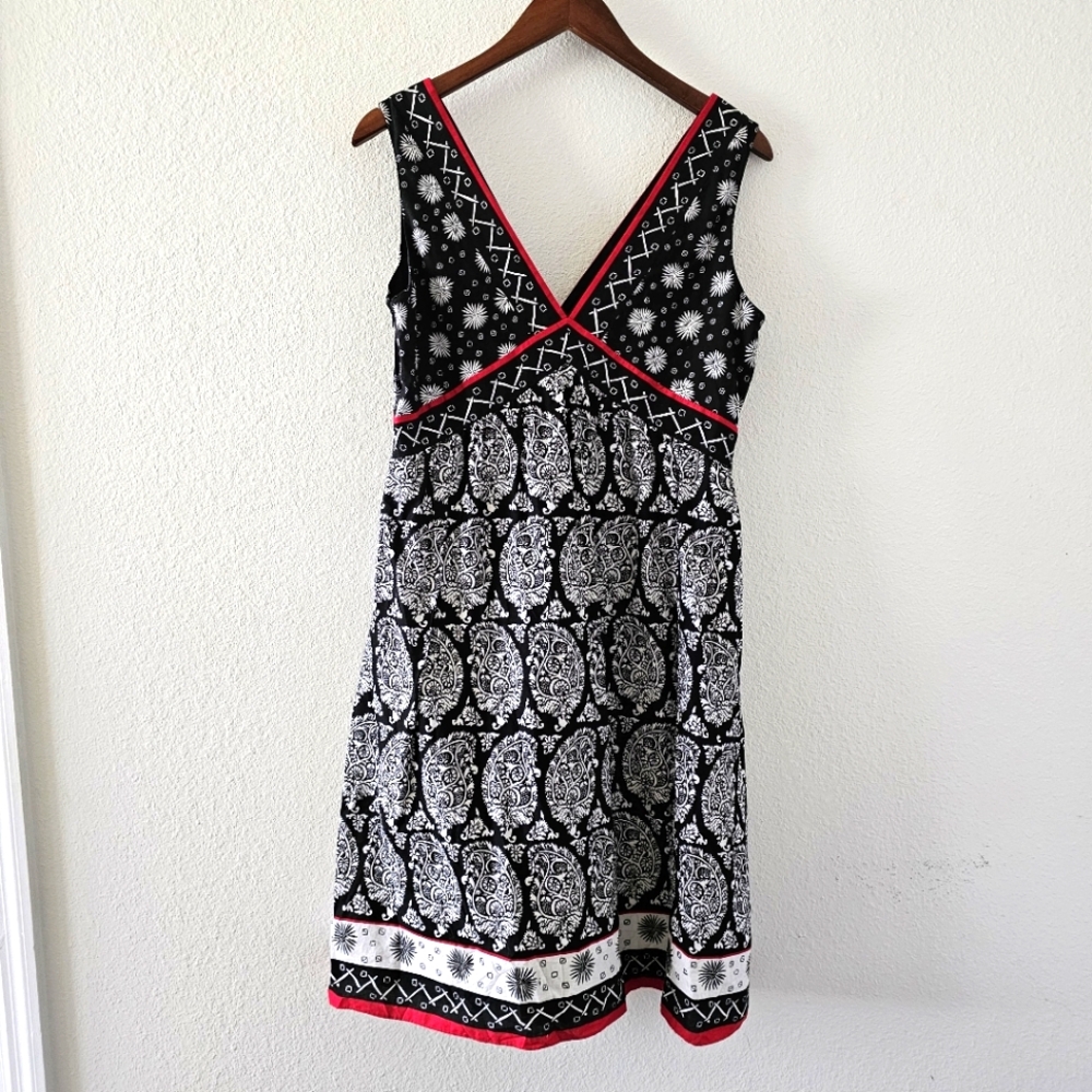 Adrianna Papell black print dress size 12 sleeveless V neckline tribal NWT